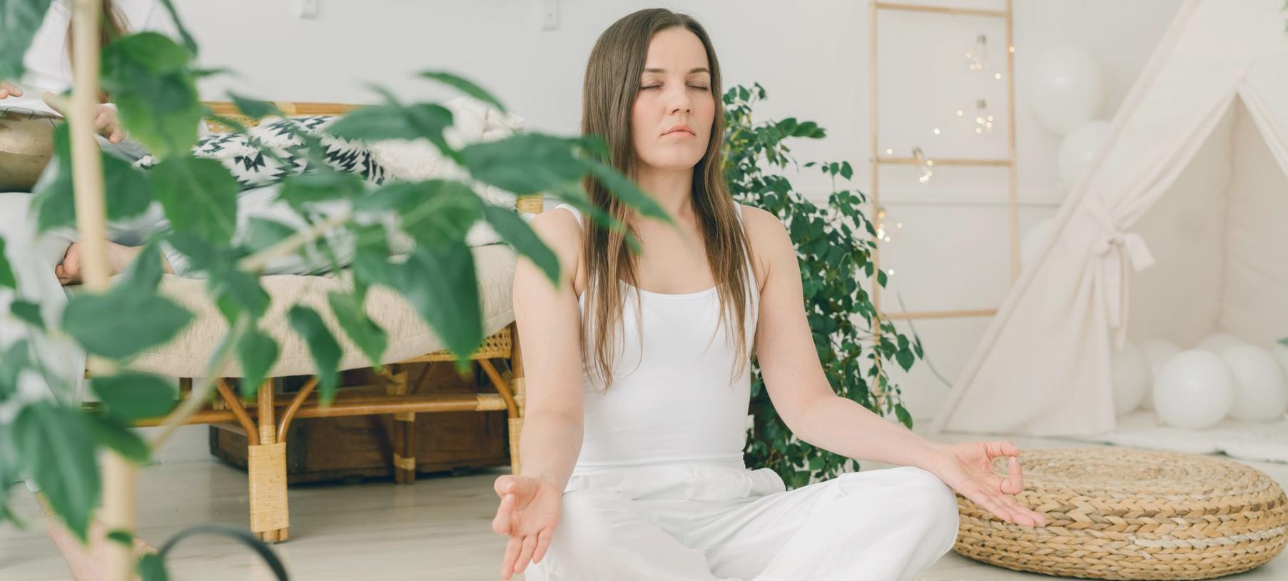Yoga πρακτική στο σπίτι μετά την ολοκλήρωση προγράμματος